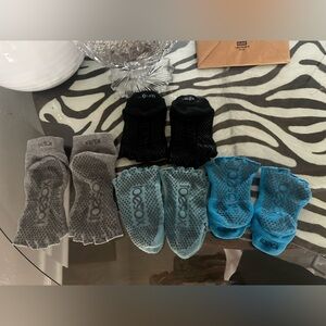 ToeSox Non-Slip Socks in Gray, Black, and Blue